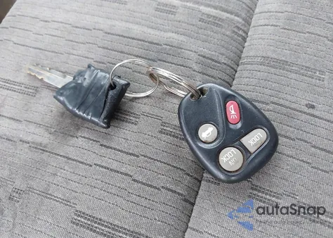 2008 Ford Focus Se/Ses z USA, uszkodzony, nr VIN 1FAHP35N68W159799